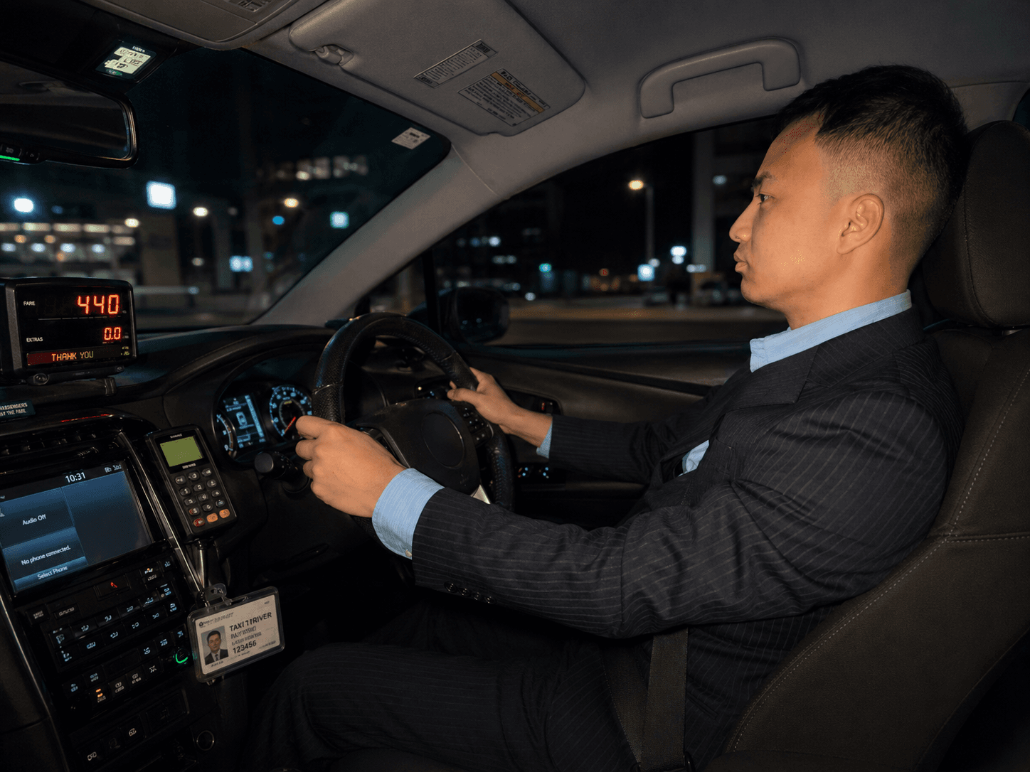 タクシードライバーのイメージ